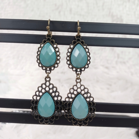 Target Brand Blue Dangle Earrings - Picture 5 of 9